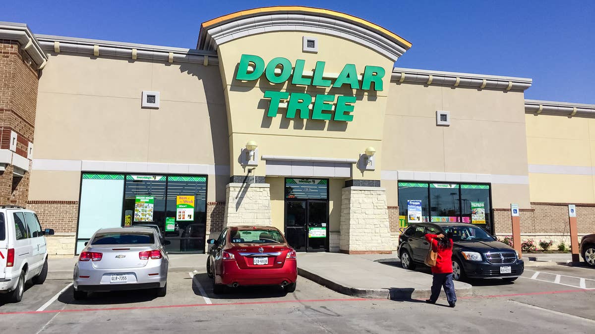7-dollar-tree-trong-nguyen-shutterstock.jpg