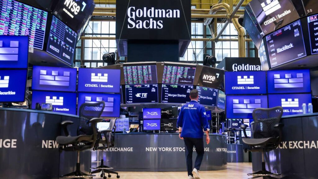 traders-at-the-new-york-stock-exchange.jpg